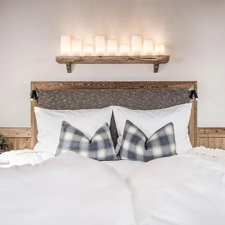 Farm Geislerhof - Private Dağ evi *